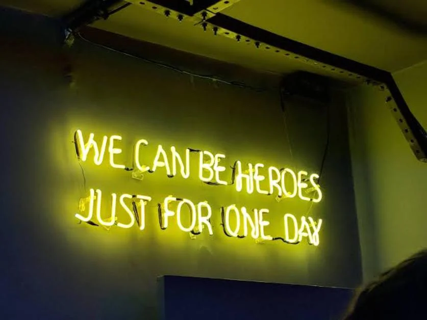 Aesthetic Caption for Party