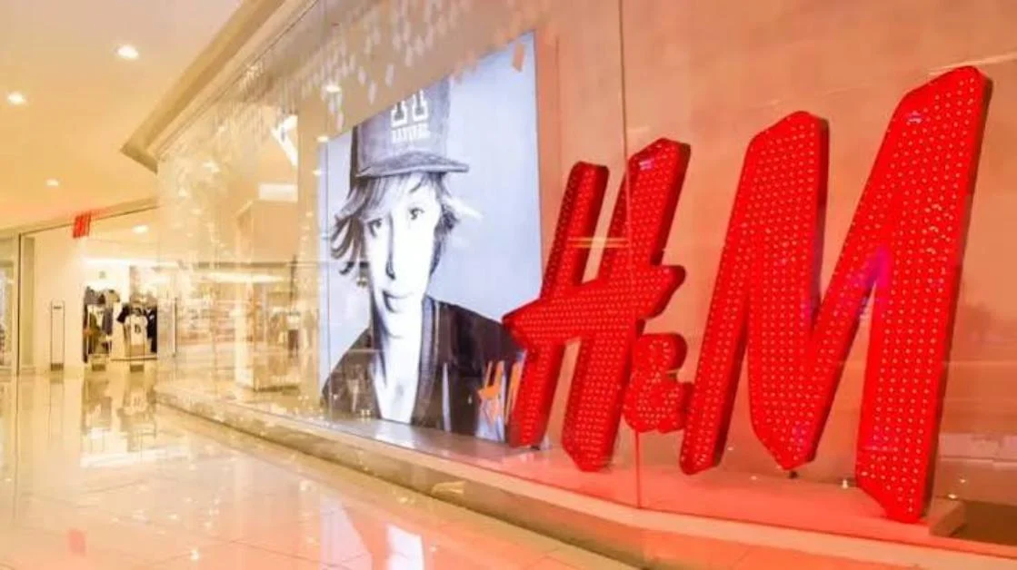 Is HM Still Popular? Trends & Online Usage